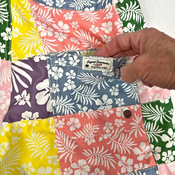 J. Crew Hawaiian Floral Multicolor Patchwork Board Swim Shorts Men’s 32 - Picture 4 of 10